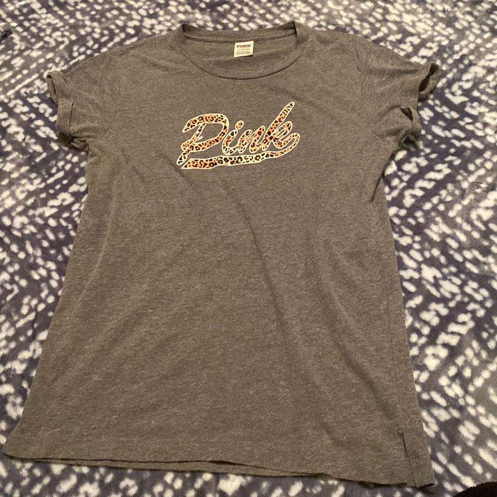Cheetah print PINK tee!